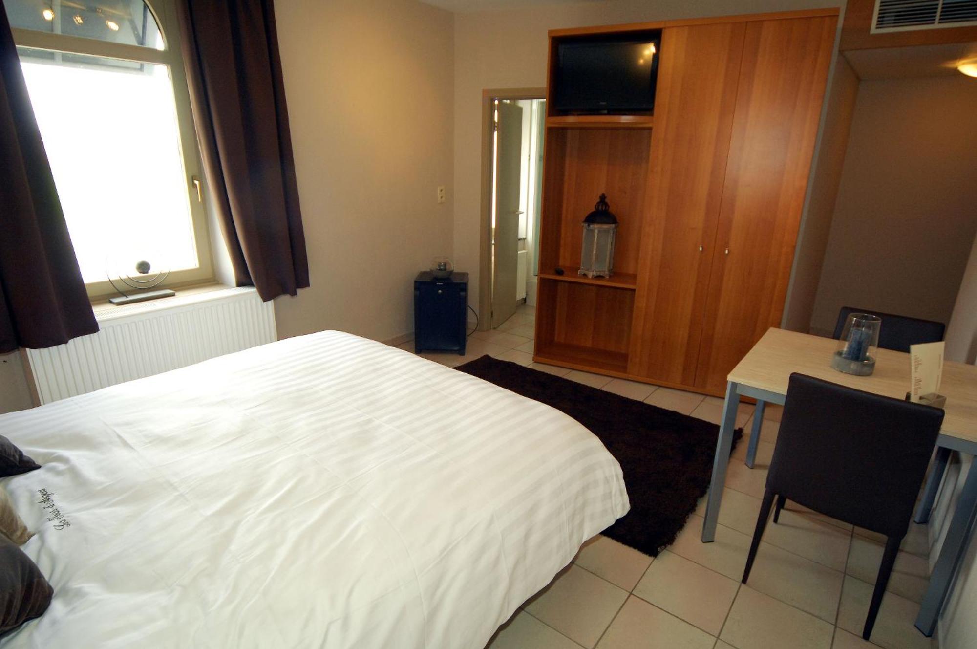 Hotel Le Saint Loup Gembloux Εξωτερικό φωτογραφία